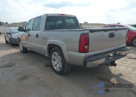2005 Chevrolet Silverado 1500 Ls z USA, uszkodzony, nr VIN 2GCEC13T651193081